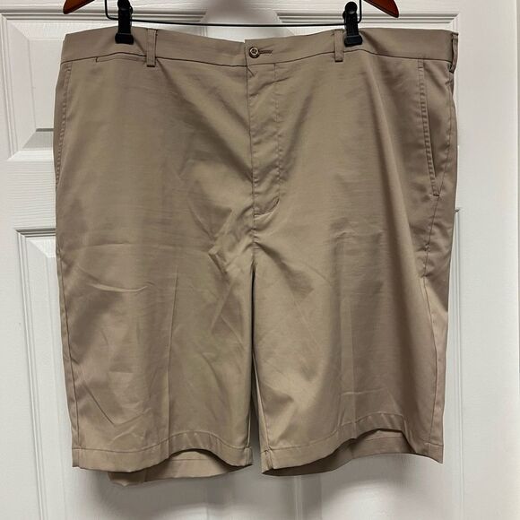 Roundtree & Yorke Tan Flat Front Performance Shorts sz 44 B - Picture 1 of 4